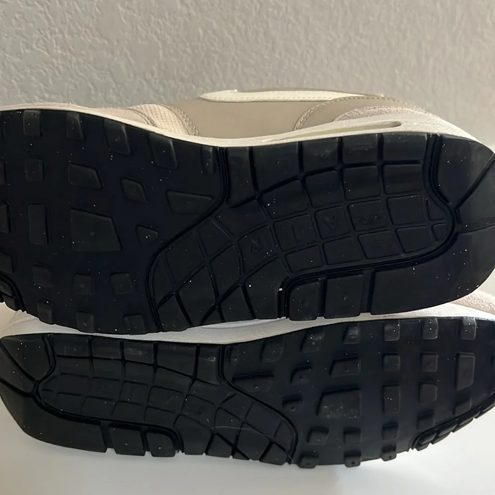 Nike air off white color w7.5 - Picture 3 of 4